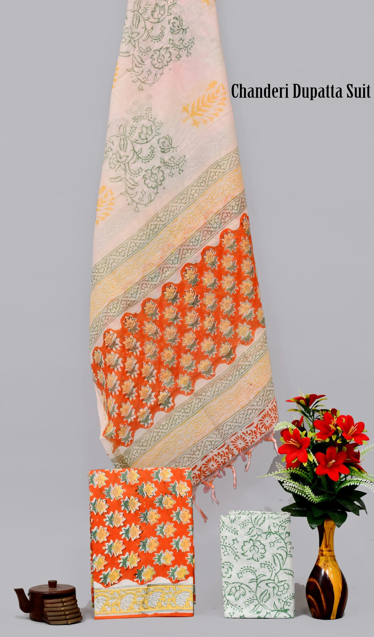 Handgeblockter limitierter Baumwollanzug mit Chanderi-Seidendupatta