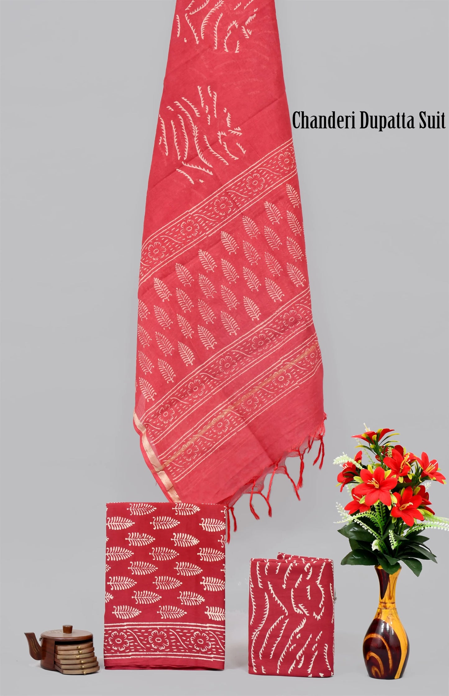Handgeblockter limitierter Baumwollanzug mit Chanderi-Seidendupatta