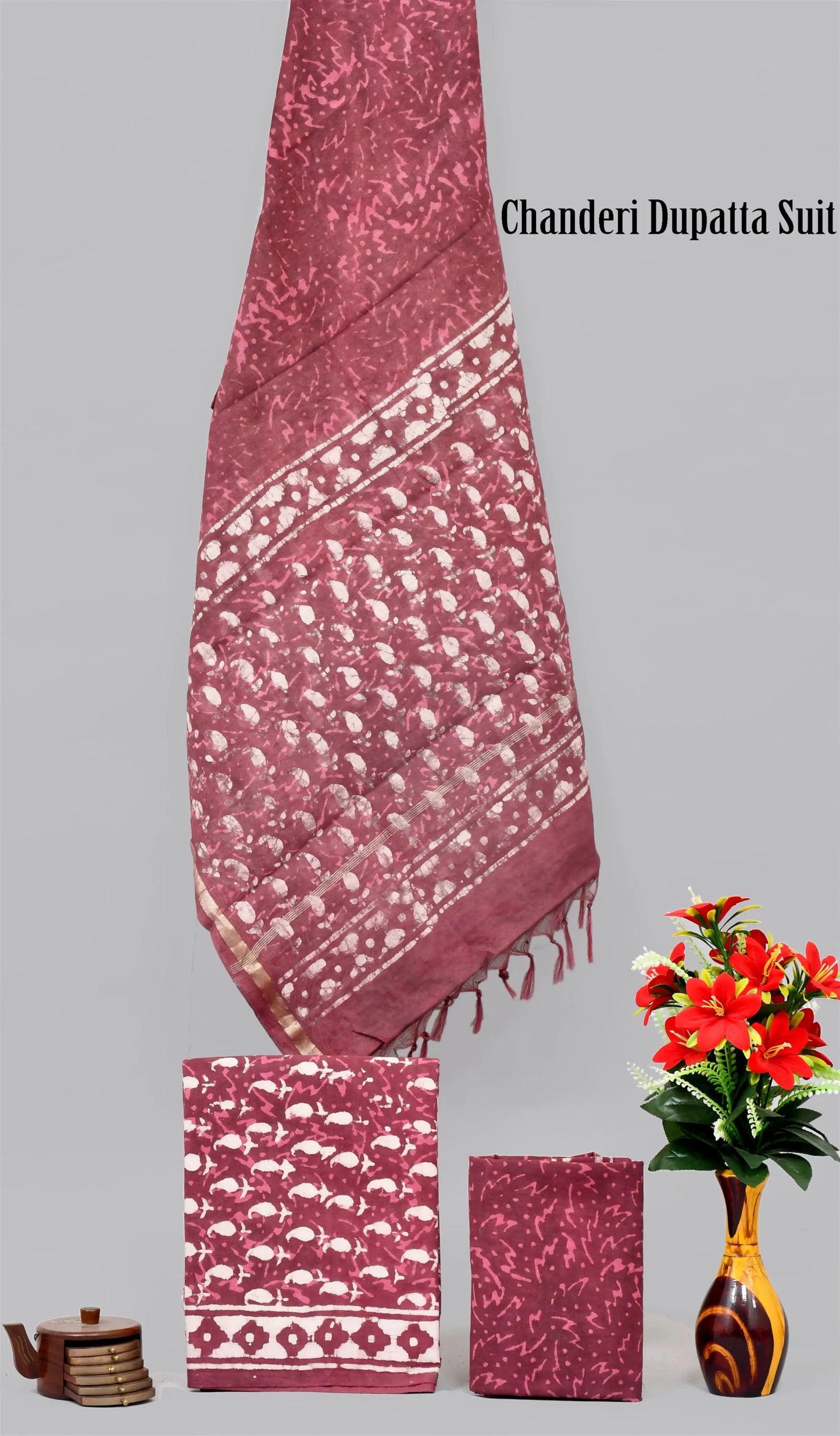 Handgeblockter limitierter Baumwollanzug mit Chanderi-Seidendupatta