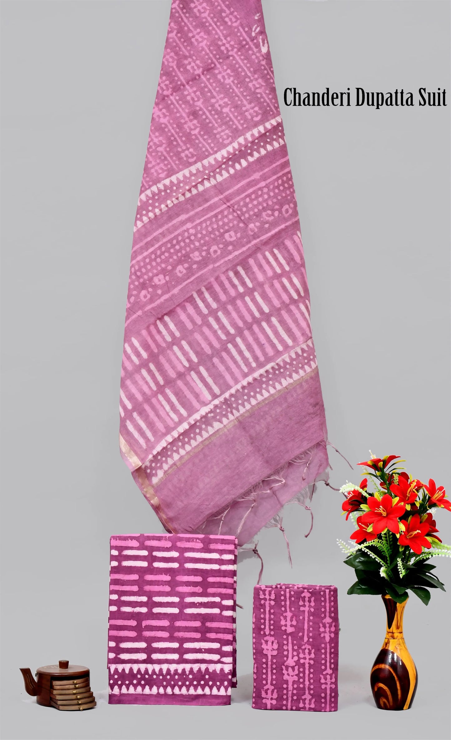 Handgeblockter limitierter Baumwollanzug mit Chanderi-Seidendupatta