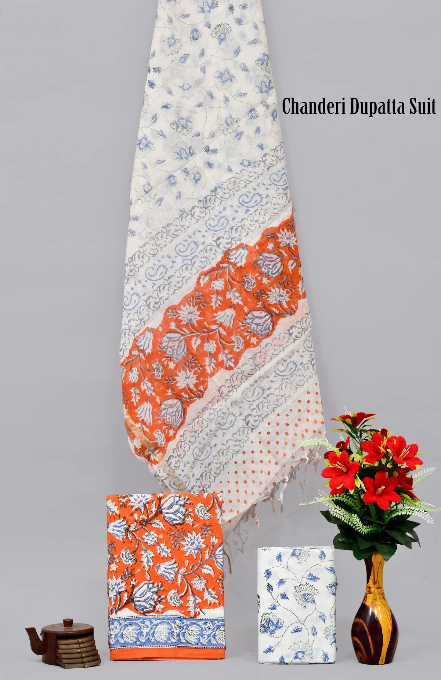 Handgeblockter limitierter Baumwollanzug mit Chanderi-Seidendupatta