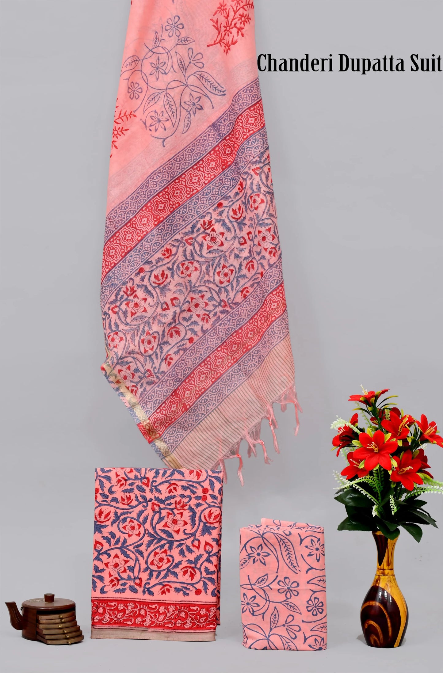 Handgeblockter limitierter Baumwollanzug mit Chanderi-Seidendupatta