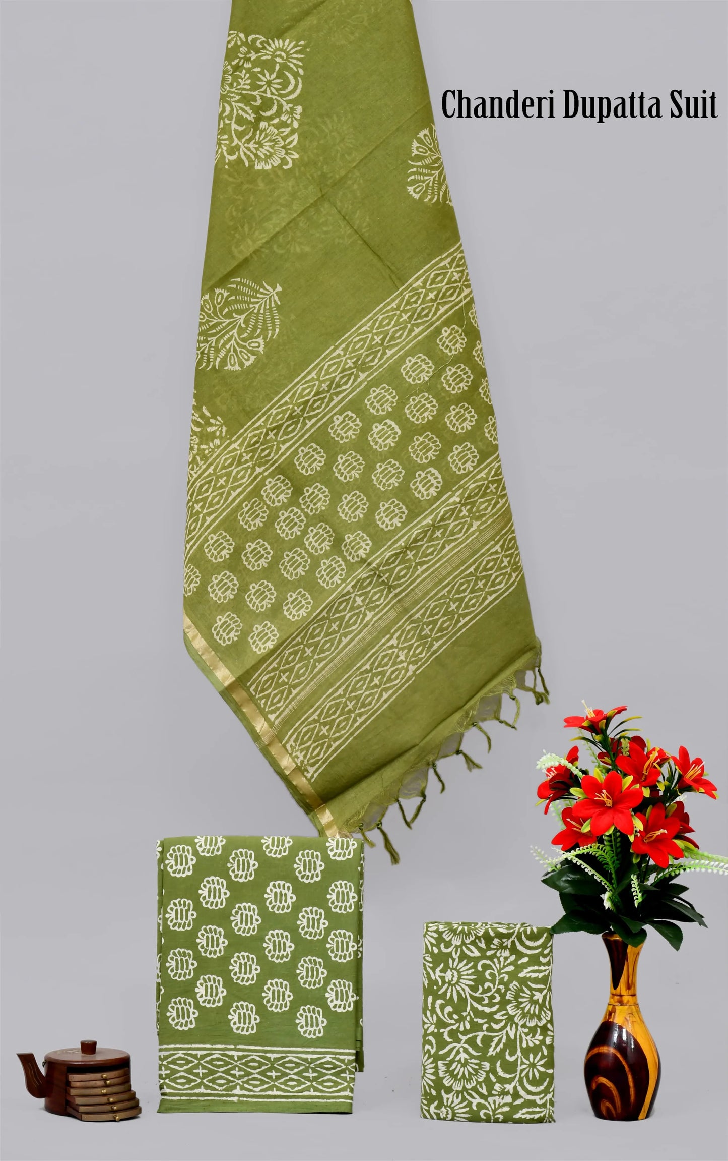 Handgeblockter limitierter Baumwollanzug mit Chanderi-Seidendupatta
