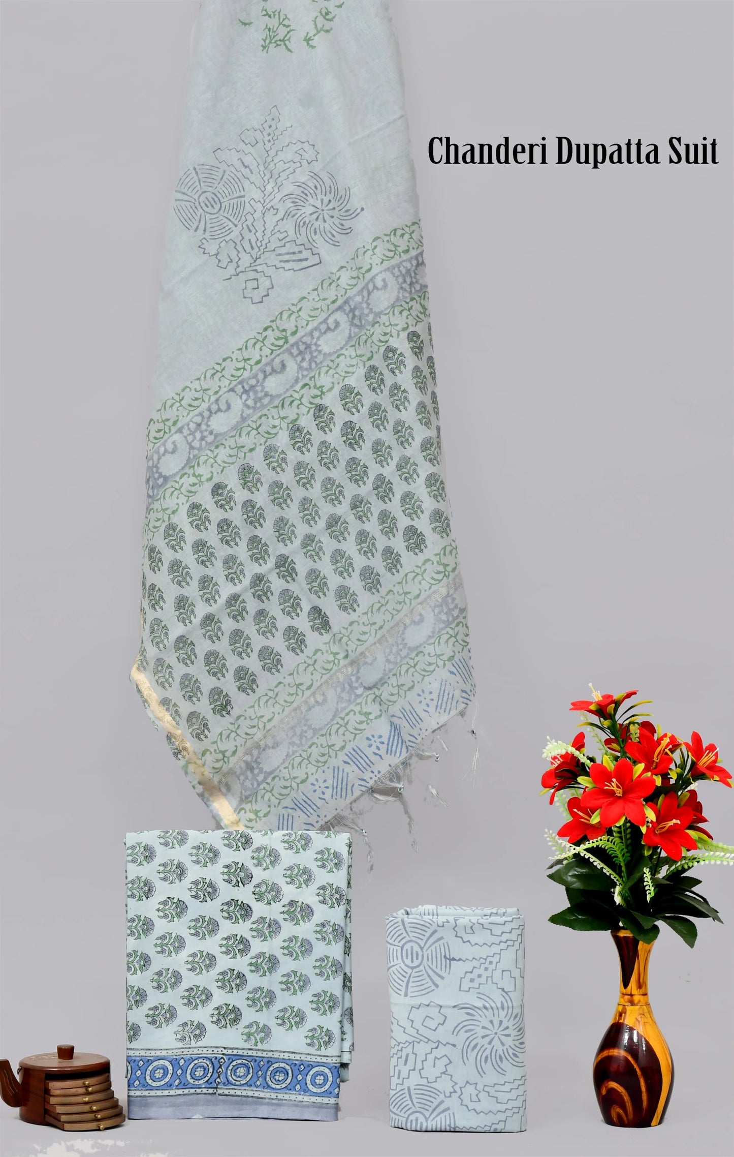 Handgeblockter limitierter Baumwollanzug mit Chanderi-Seidendupatta
