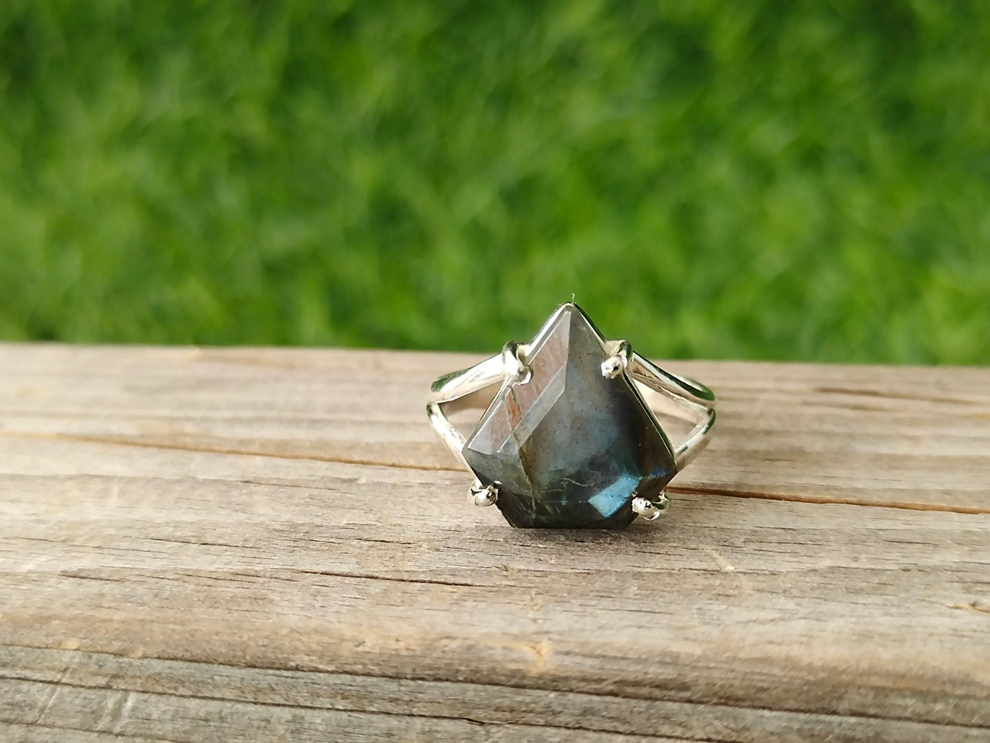 Labradorite Diamond Summer jewelry- Labradorite - Hand Crafted Diamond Shape Ring -Bohemian Labradorite Ring - minimalist summer gift