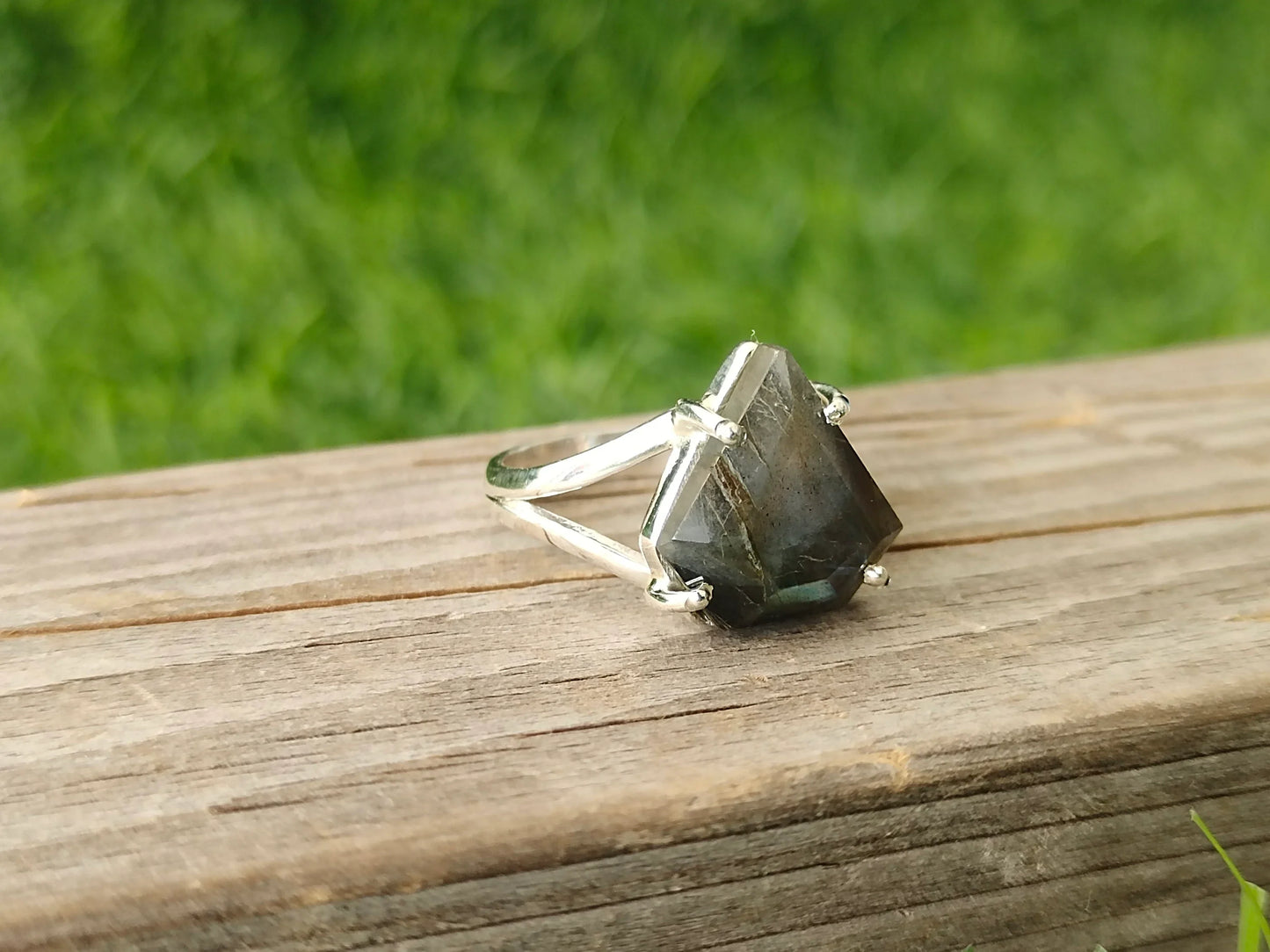 Labradorite Diamond Summer jewelry- Labradorite - Hand Crafted Diamond Shape Ring -Bohemian Labradorite Ring - minimalist summer gift