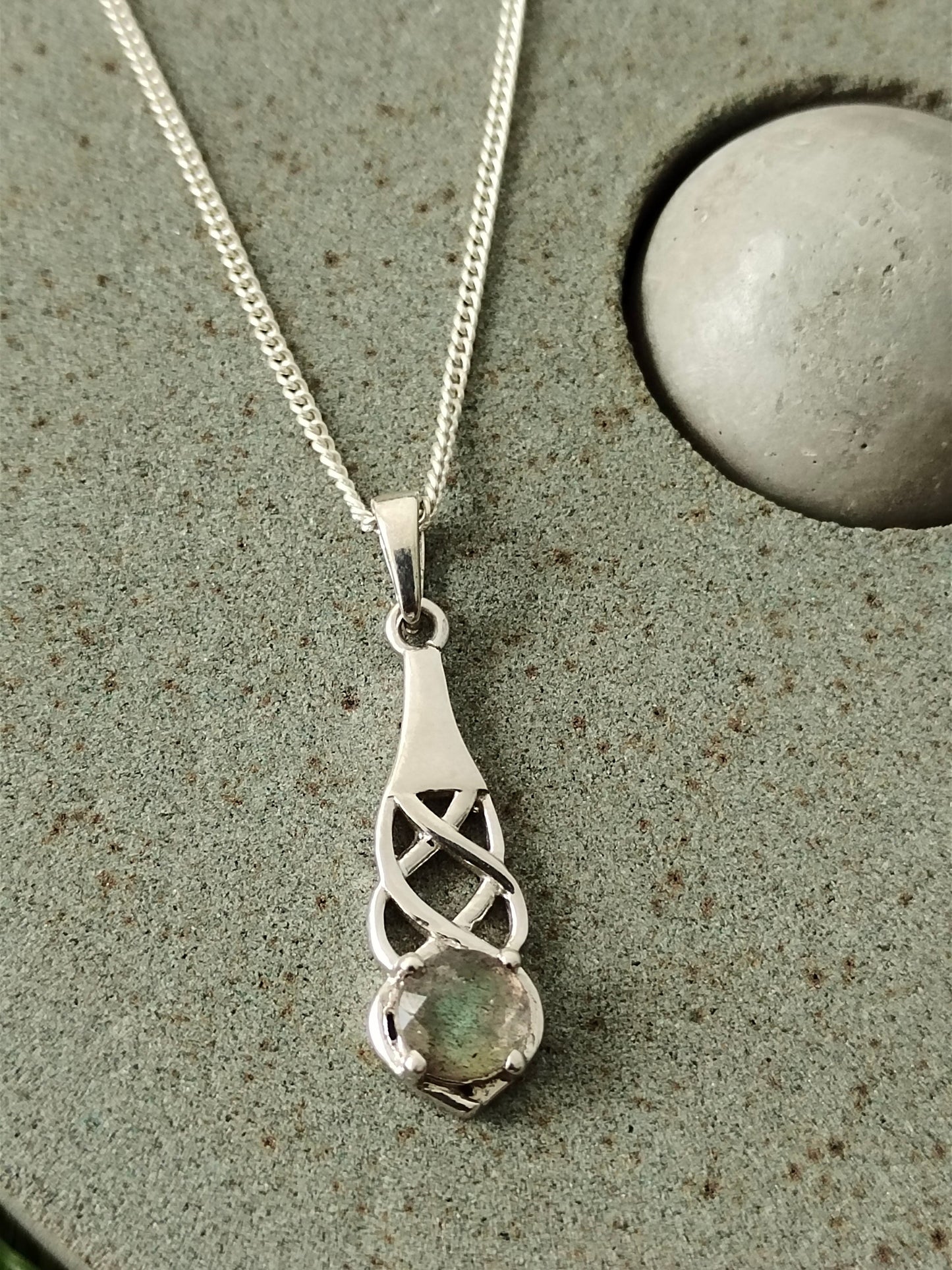 Labradorite stone Beautiful designed necklace , handmade Beautiful pendant ,Labradorite pendant ,natural Labradorite stone pendant ,design