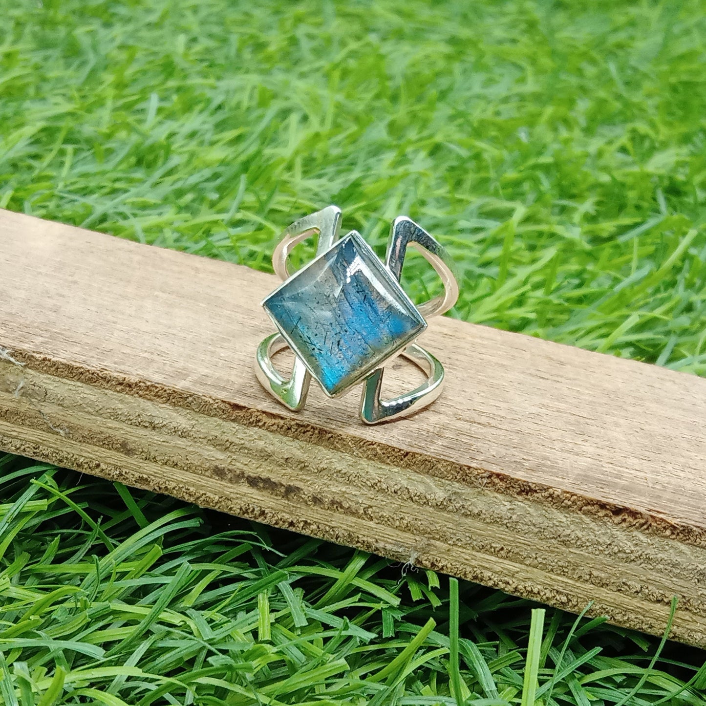 Labradorite Sterling silver ring- 925 sterling silver-Beautiful Blue Ring - Labradorite Ring - Labradorite Gemstone Silver Jewelry Gift