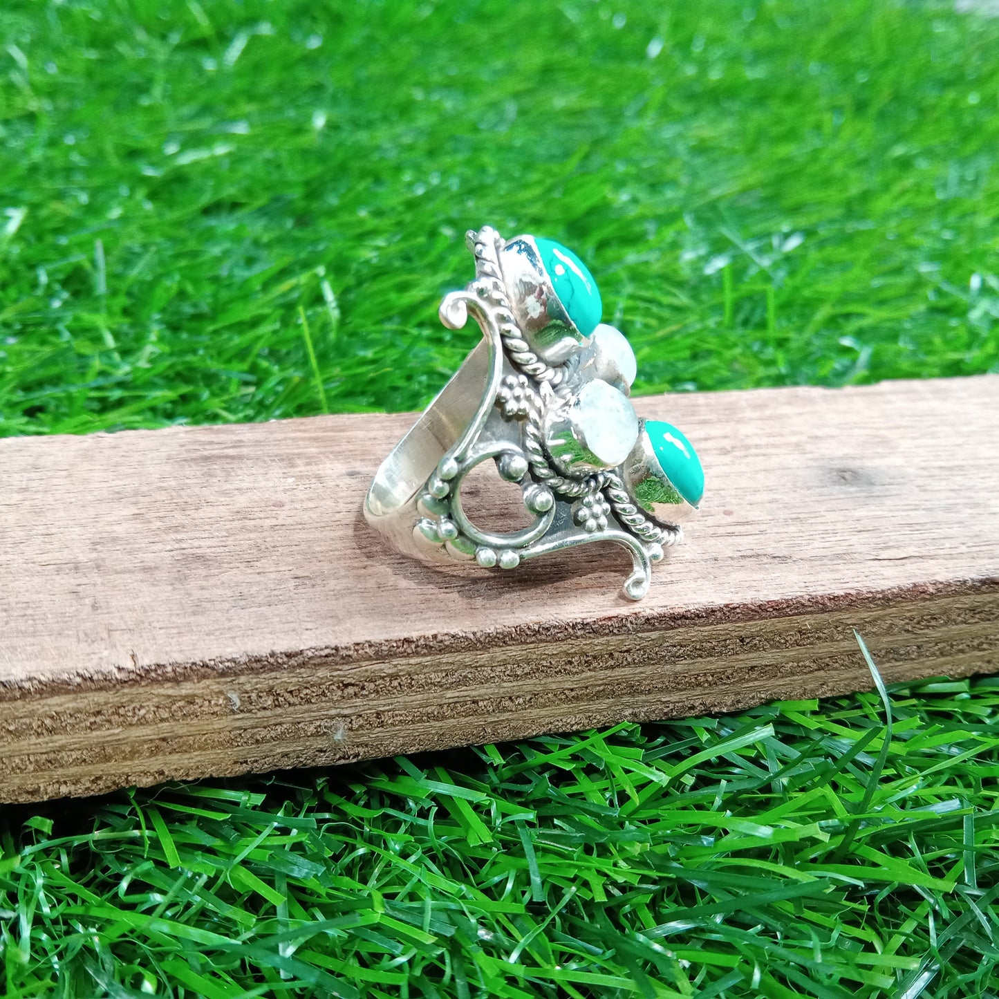 Türkis- und Mondstein-Ring aus 925er Sterlingsilber - handgefertigter böhmischer Ring - Doppelsteinring - Türkis- und Mondsteinring - Geschenk für Frauen