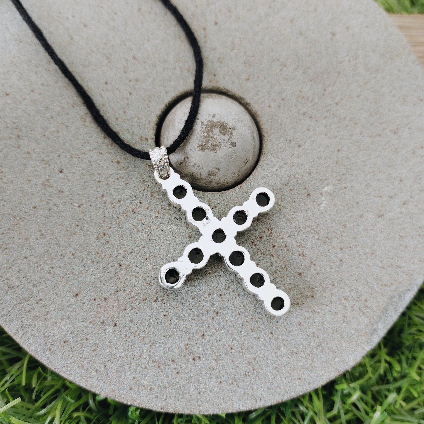 Pendentif en onyx noir, Pendentif en argent croix, Pendentif en argent 925, Pendentif religieux en argent, Pendentif croix de Jésus, Pendentif en pierre précieuse, Pendentif