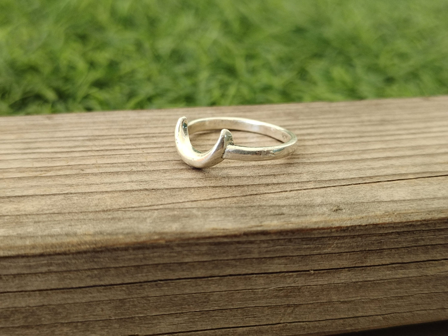 Mond-Sterlingsilberring, handgefertigter Silberring, Stapelsilberring, Charm-Silberring, handgefertigter Boho-Ring, Silberring, Mondring