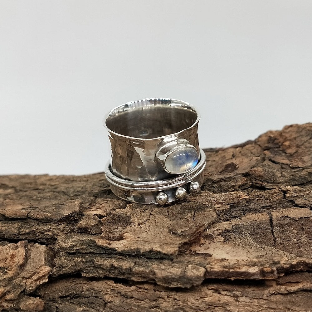 Natural moonstone spinner band ring , handcrafted silver band ring , moonstone spinner band , spinner jewelry , moonstone ring ,rainbow,ring