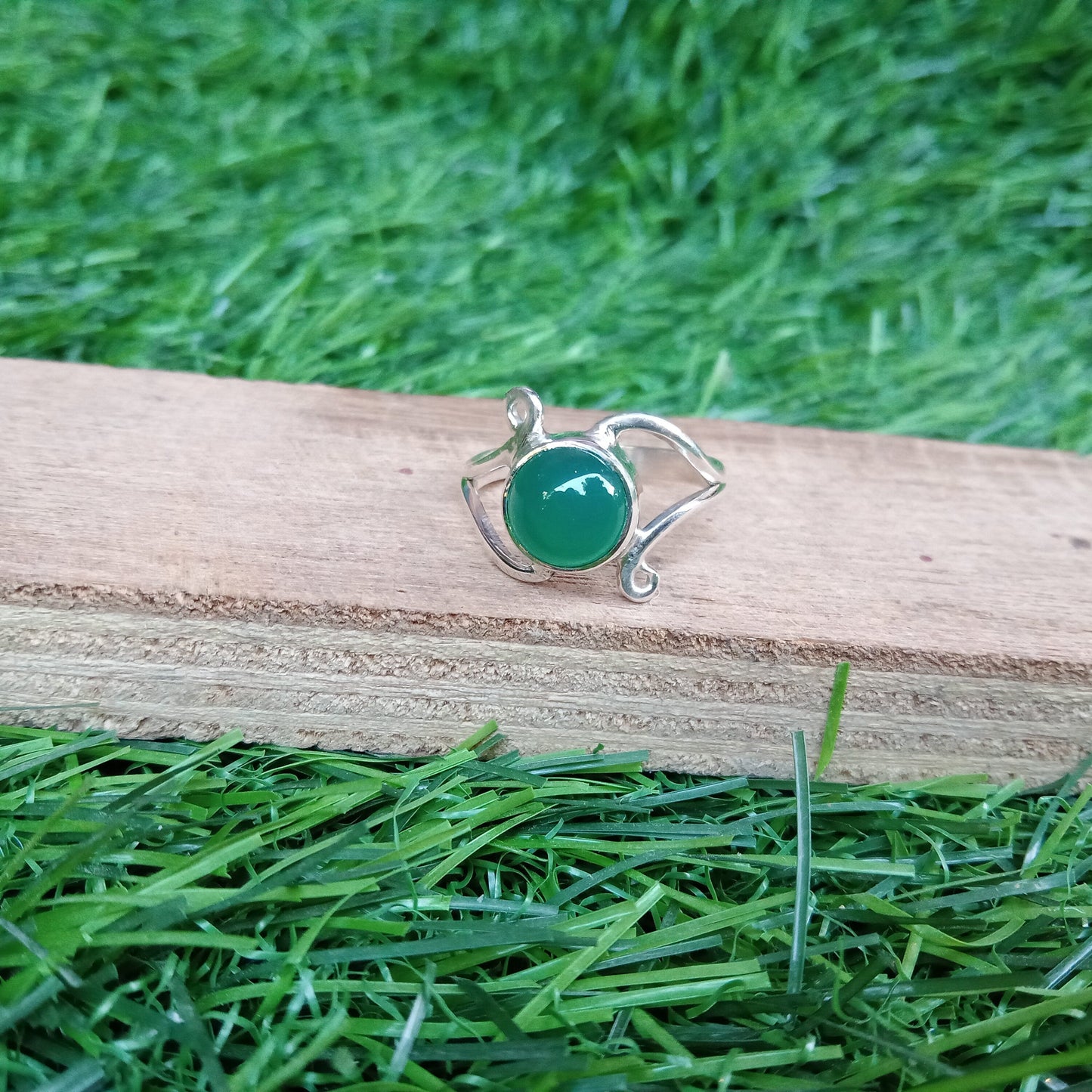 Green onyx minimalist ring -summer jewelry -summer gift - trendy jewelry - beach jewelry -personalized jewelry- gift for her friendship ring