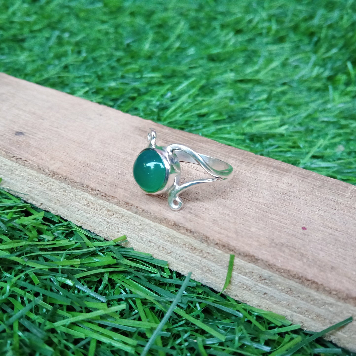 Green onyx minimalist ring -summer jewelry -summer gift - trendy jewelry - beach jewelry -personalized jewelry- gift for her friendship ring