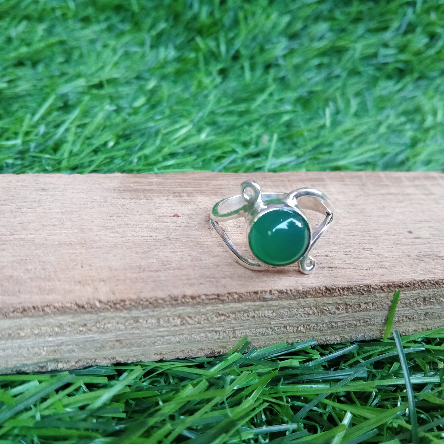 Green onyx minimalist ring -summer jewelry -summer gift - trendy jewelry - beach jewelry -personalized jewelry- gift for her friendship ring
