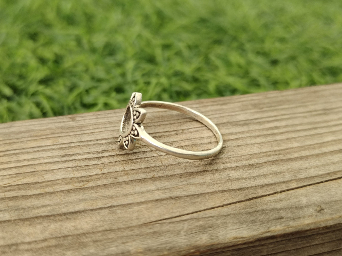 Sonnenblumen-Sterlingsilberring, handgefertigter Silberring, Stapelsilberring, Charm-Silberring, handgefertigter Boho-Ring, Silberring