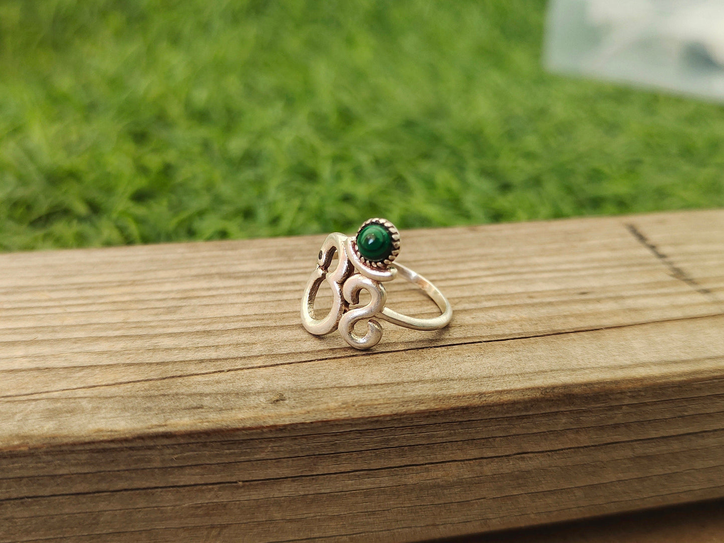 Om Runder Malachit Sterling Silber Ring, handgefertigter Silberring, Stapelbarer Silberring, Silberring, handgefertigter Boho Ring, Silberring, Om