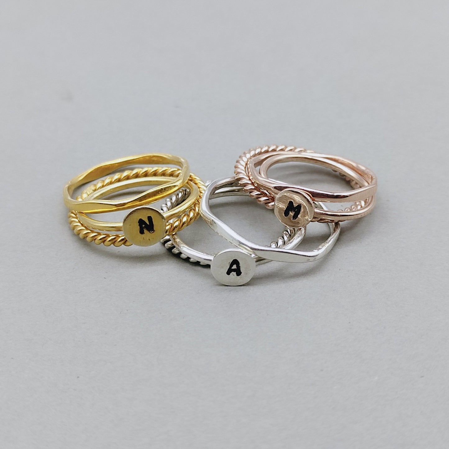 3er-Set Sterlingsilberringe, Personalisierter Buchstabenring, 3er-Set stapelbarer Silberringe, Schlichter Silberring, Personalisierter Initialring