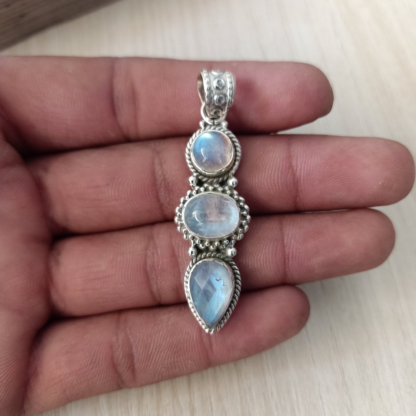 Moonstone Pendant , 925 silver pendant , long pendant , boho pendant , rainbow moonstone pendant , 925 Sterling Silver Pendant , gift item