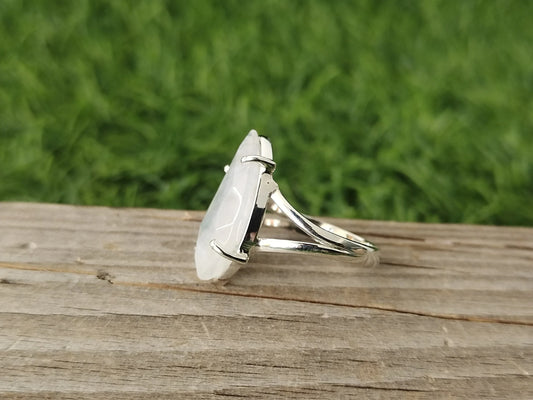 handmade jewelry Rainbow Moonstone Sterling Silver Ring - Leaf Shape Ring -minimalist- Rainbow Moonstone- free shipping- etsy best selling