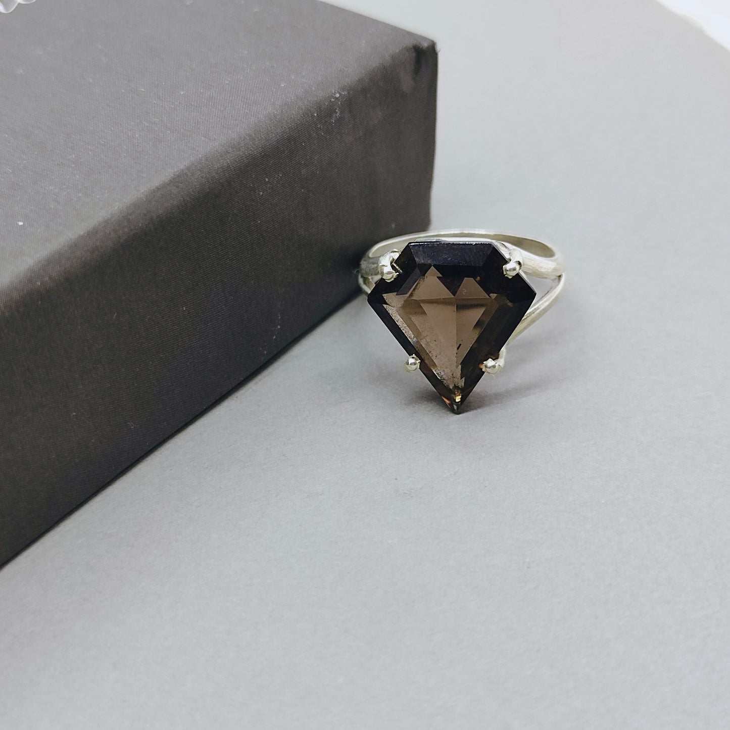 Smokey Quartz Diamond Summer jewelry- Smokey Quartz  - Hand Crafted Diamond Shape Ring -Bohemian Smokey Quartz Ring - minimalist summer gift