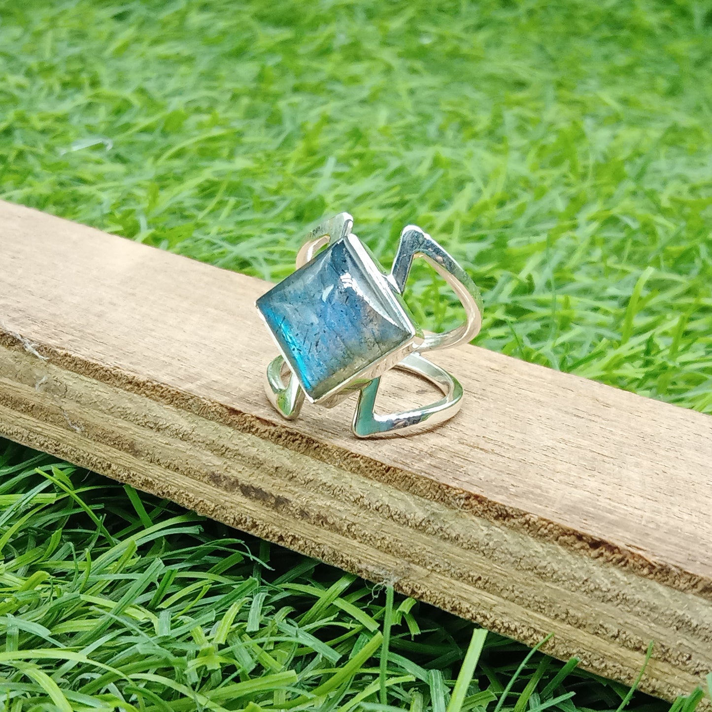 Labradorite Sterling silver ring- 925 sterling silver-Beautiful Blue Ring - Labradorite Ring - Labradorite Gemstone Silver Jewelry Gift