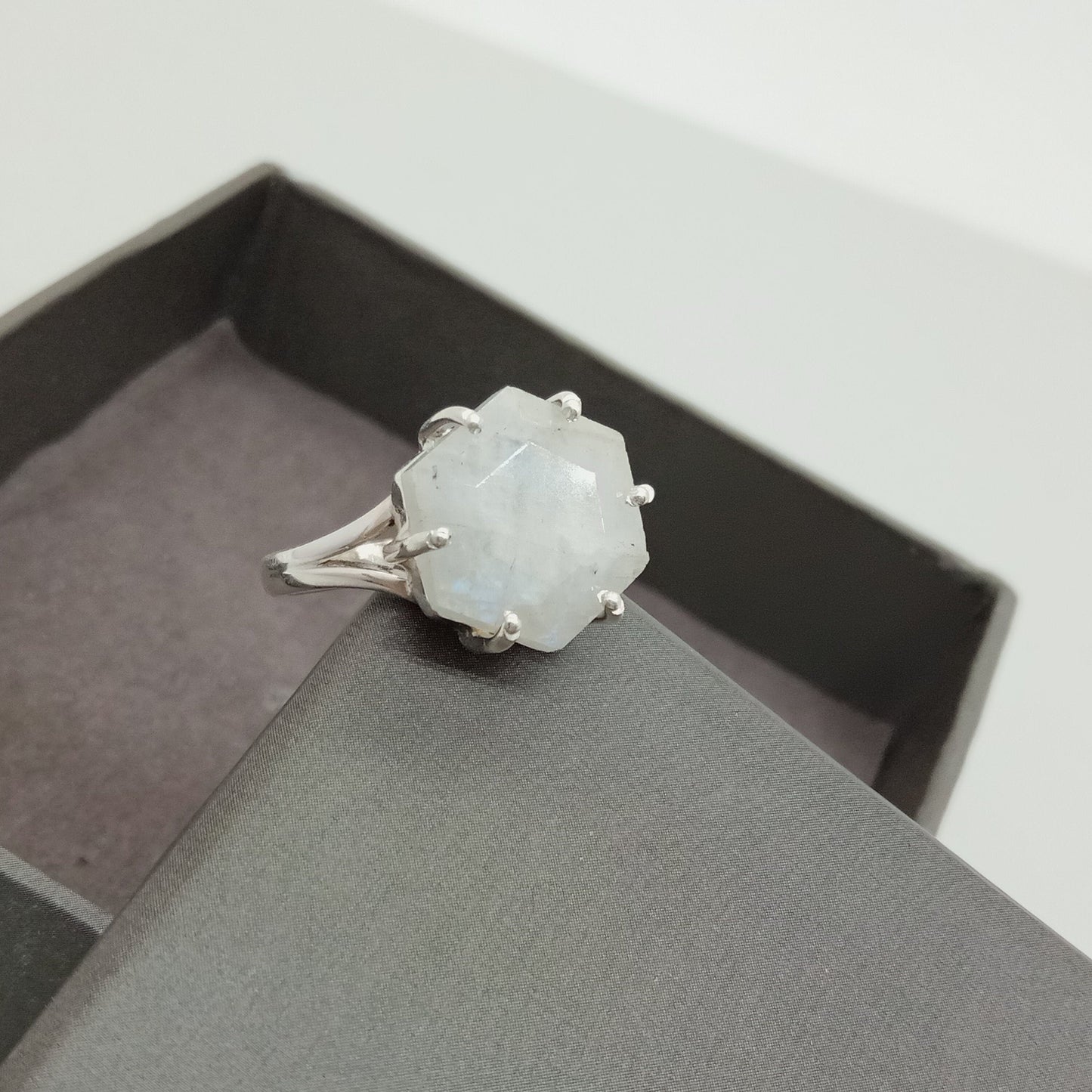 Blue Flash Gemstone Ring, Moonstone Silver Ring, Boho Ring, Handmade Ring, Rainbow Moonstone Ring, Valentines day gift,Silver ring for Women