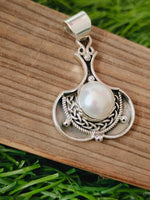 Beautiful Handmade Moonstone Pendant in Solid 925-Sterling Silver | Gorgeous Handmade moonstone Pendant | Boho Pendant Gift for Her Gifts