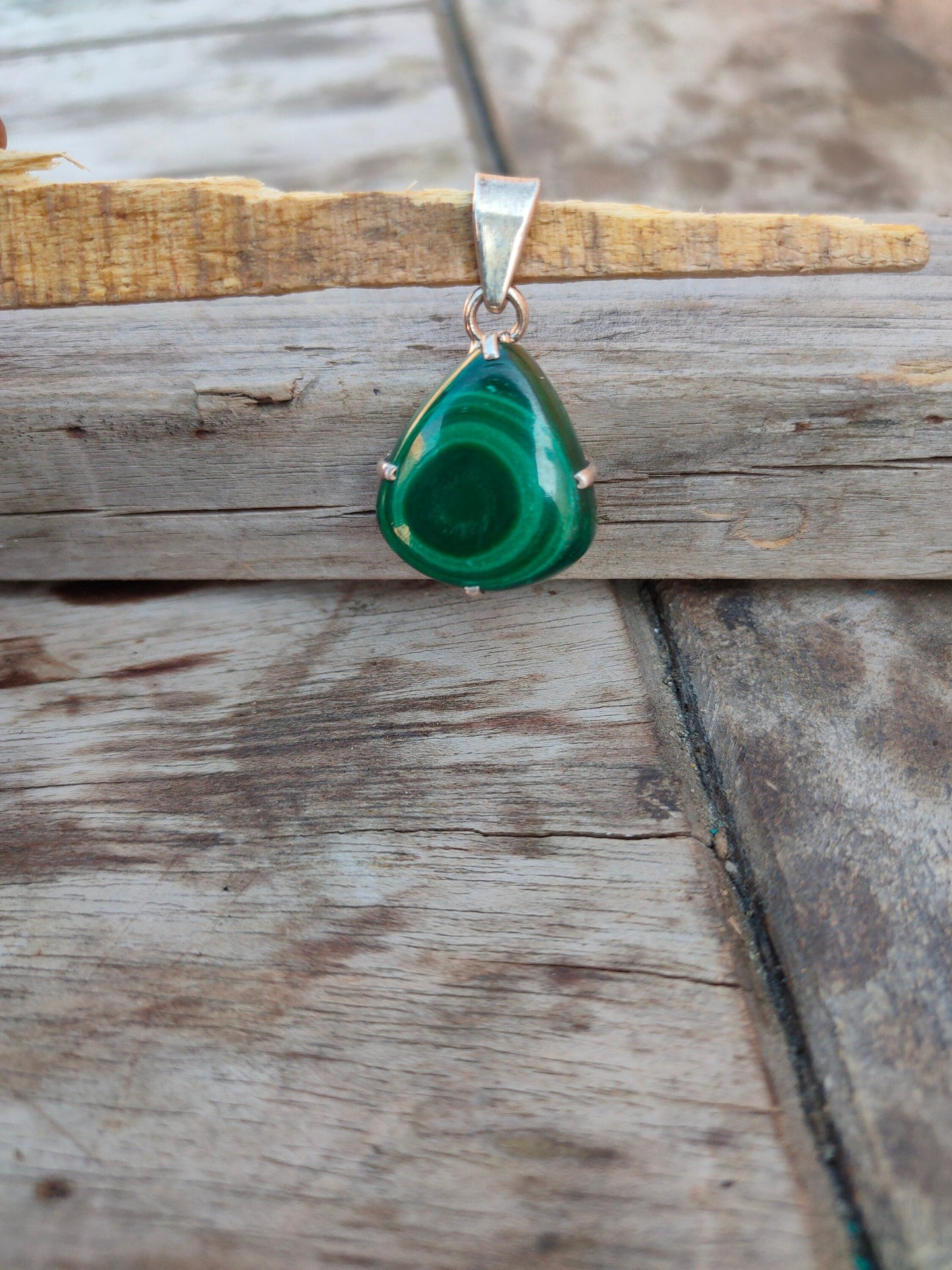 Handmade Malachite Pendant of Solid 925 Sterling Silver, Beautiful Malachite Pendant, Bezel Pendant Gift for her