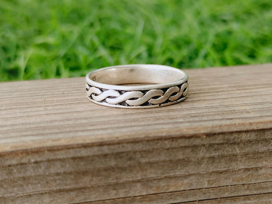 Round Stacking sterling silver Band , handmade silver Band , stacking silver ring , charm silver ring , handcrafted boho ring