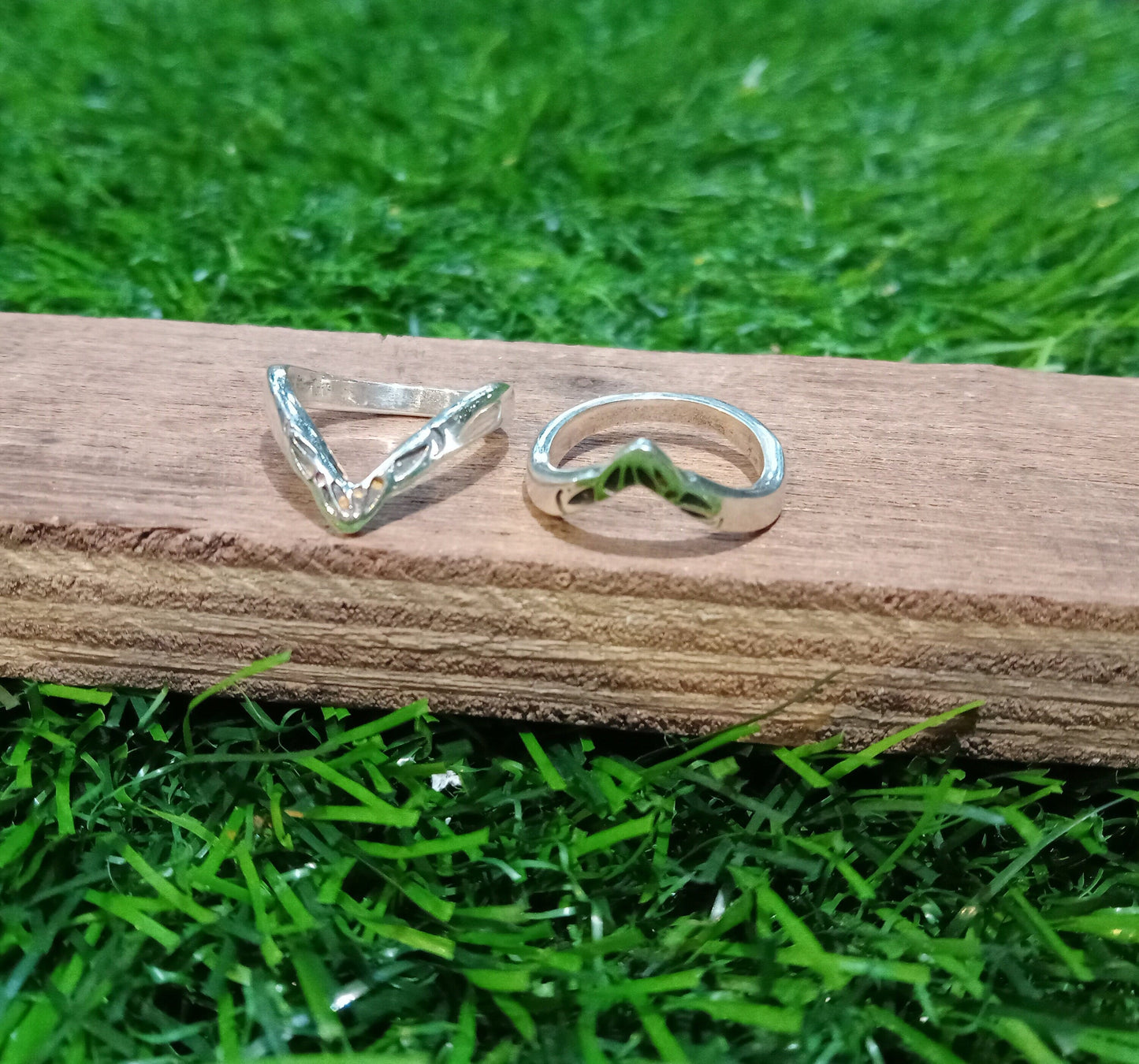 925 sterling silver Chevron V Wonder  Band Ring, Unique Wedding bands, Thumb Rings, Vintage Jewelry, Gifts for women and men