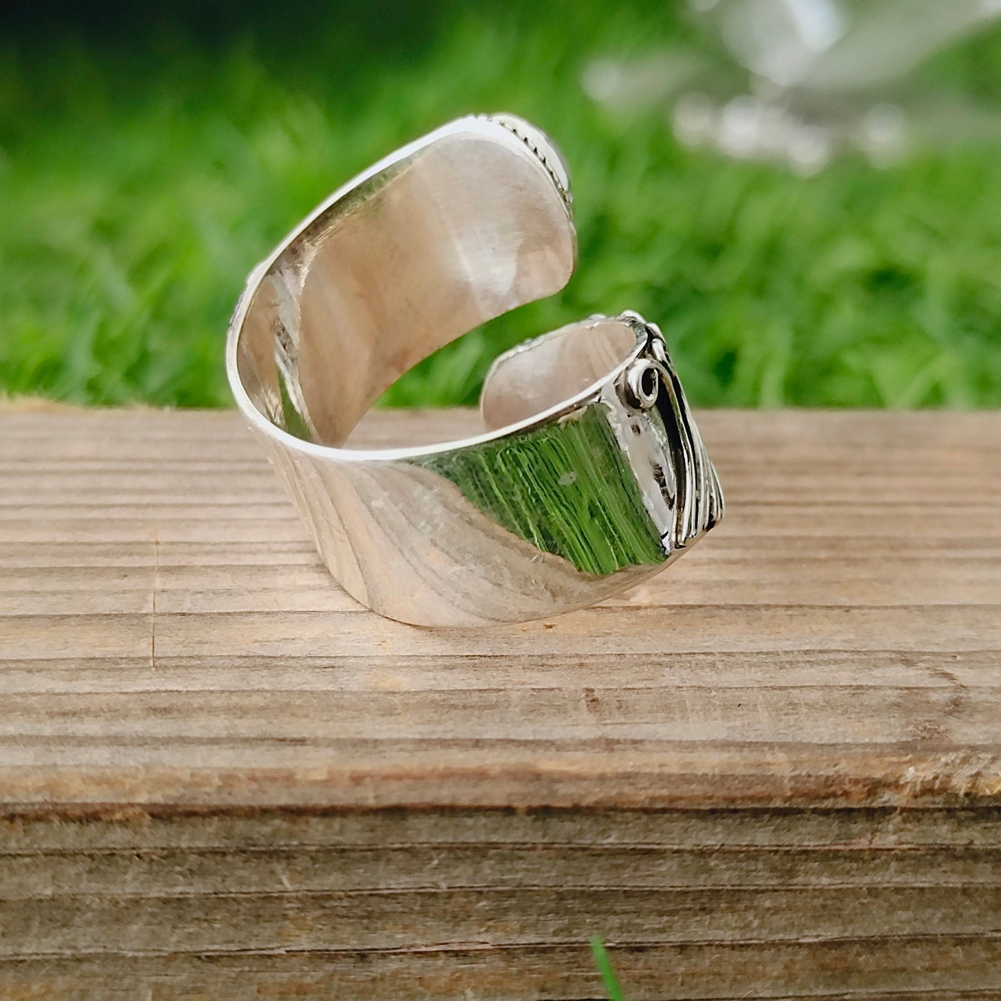 Natural moonstone  adjustable band ring , handcrafted silver band ring , moonstone band , spinner jewelry , moonstone ring ,rainbow,ring