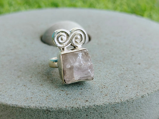 Boho Statement Ring - Raw Gemstone of Rose Quartz Sterling Silver Ring-Hand Crafted Bohemian Ring-Bohemian Ring -Raw Rose Quartz- Rings Gift